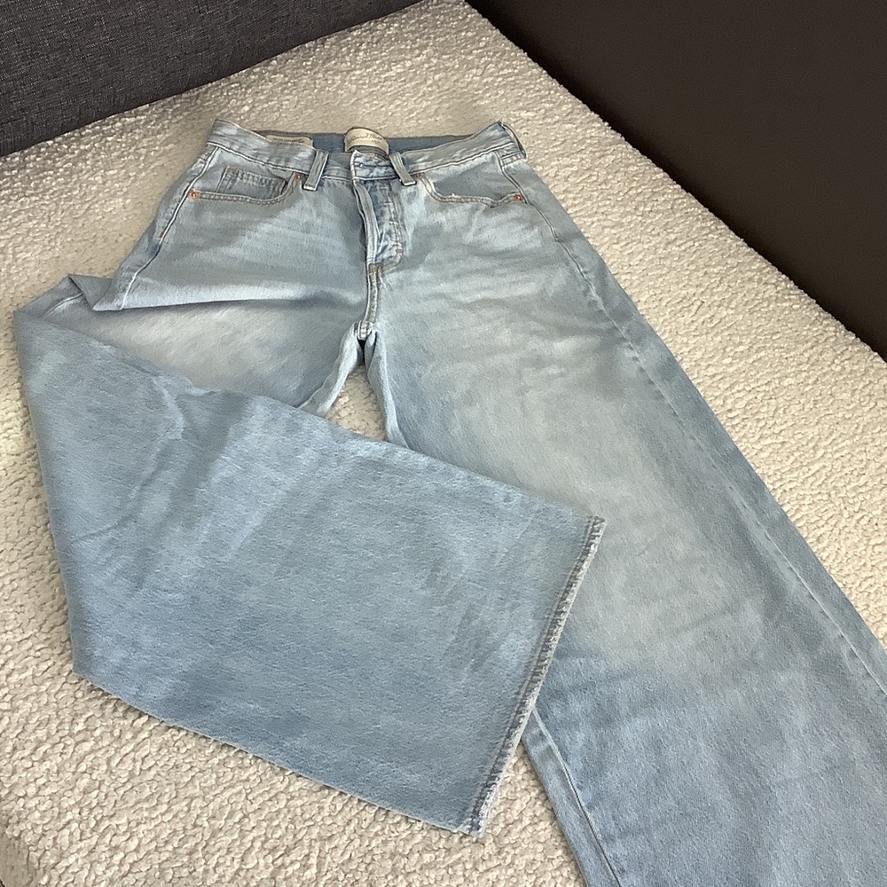Universal Thread Super Wide Leg Jean 0